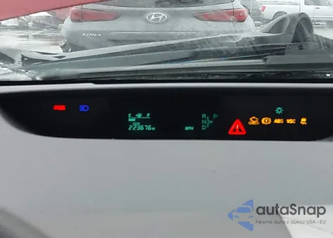 2005 Toyota Prius from USA, damaged, VIN JTDKB20U457028285